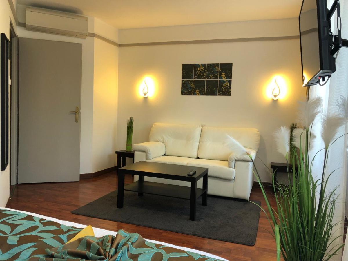 Hotel L'embleme - Boutique *