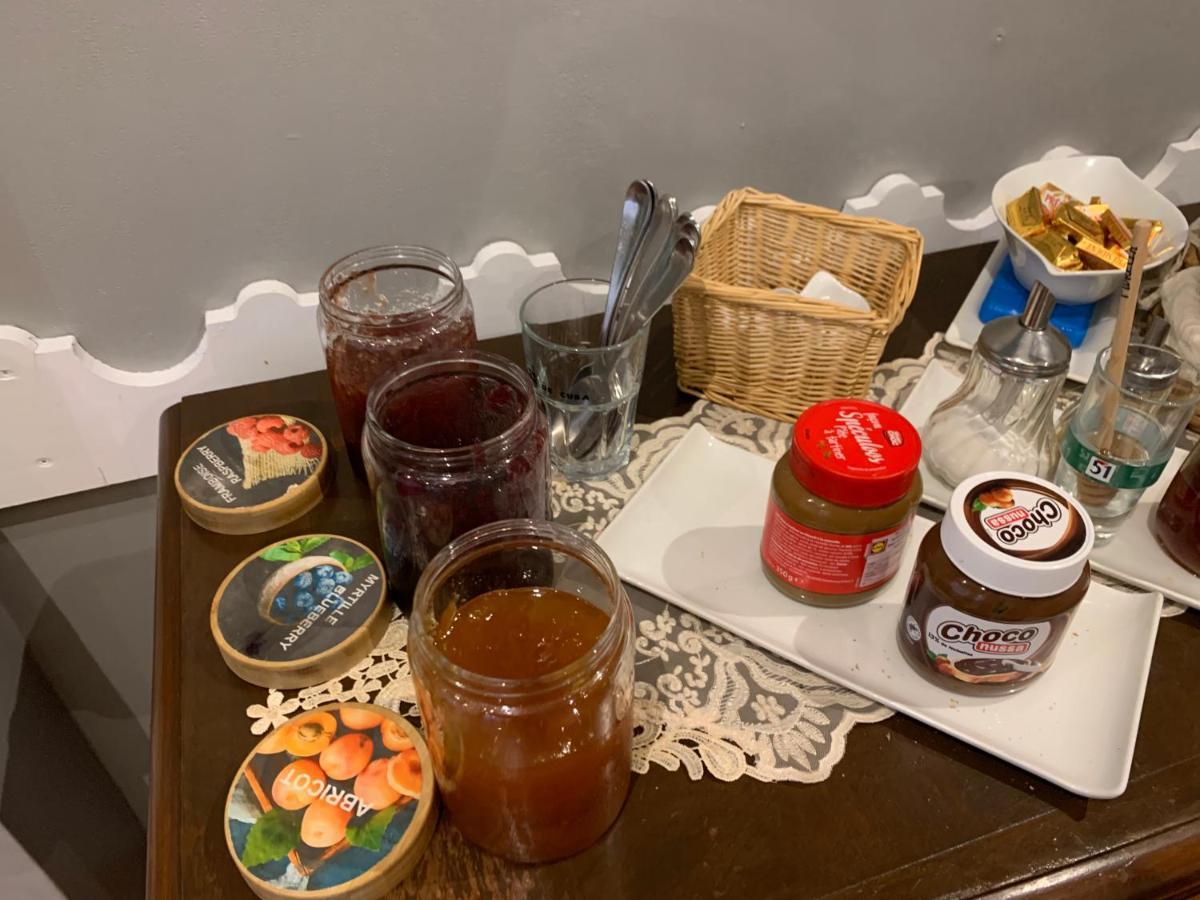 Hotel L'embleme - Boutique *