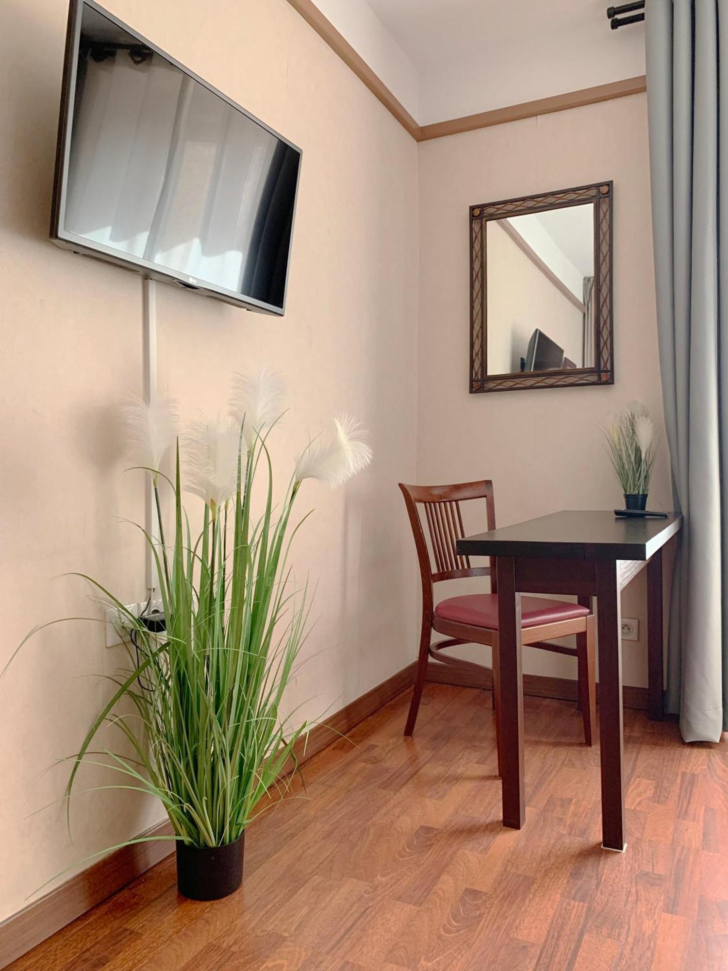 Hotel L'embleme - Boutique Beaurepaire (Isere)