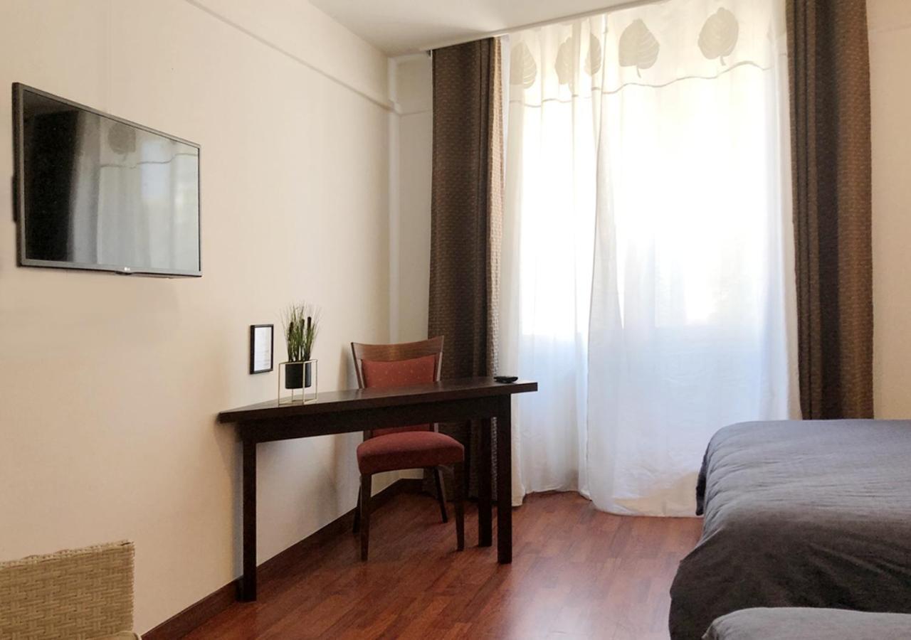 Hotel L'embleme - Boutique *